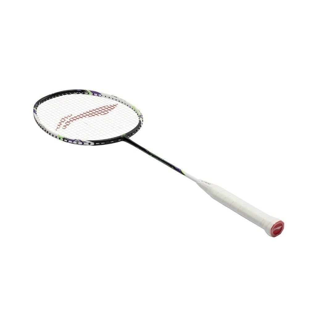 Vợt Li-Ning Halbertec Motor 5U White trên tay người chơi